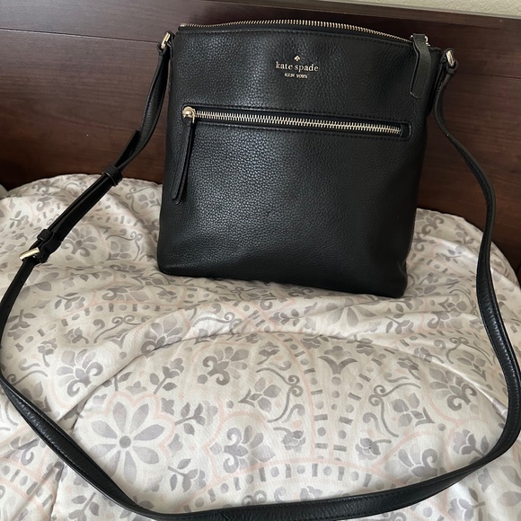 Kate Spade Black Pebbled Leather Chester Street Crossbody - Picture 1 of 4